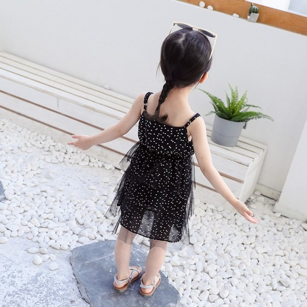 Modern gyerekruha három színben vékony pántokkal