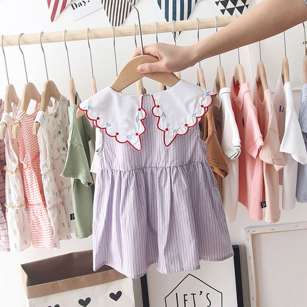 Alkalmi gyerekruha gombokkal lányoknak