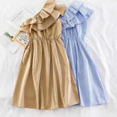 Modern női ruha négy színben, egy pánttal