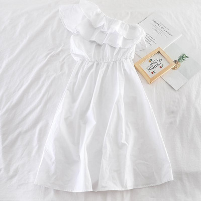 Modern női ruha négy színben, egy pánttal