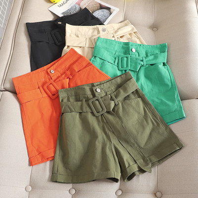 Дамски модерни къси панталони с колан в няколко цвята
