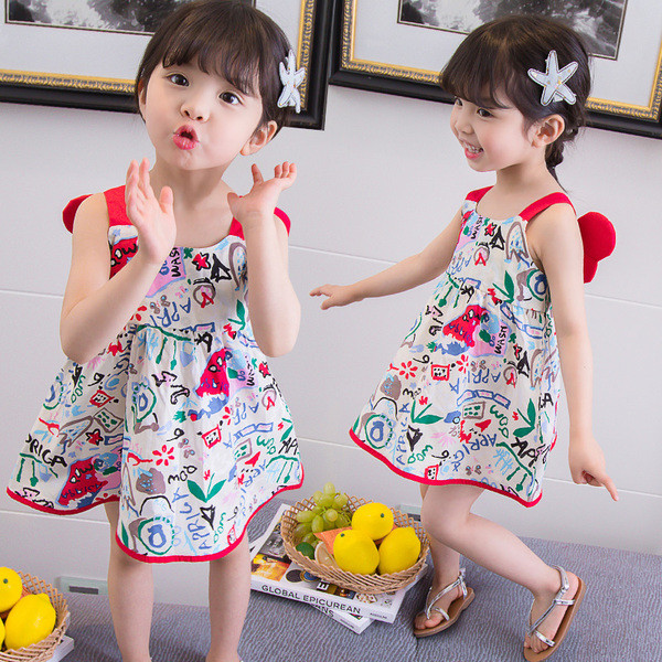 Modern gyerekruha modell pántokkal és 3D elemmel