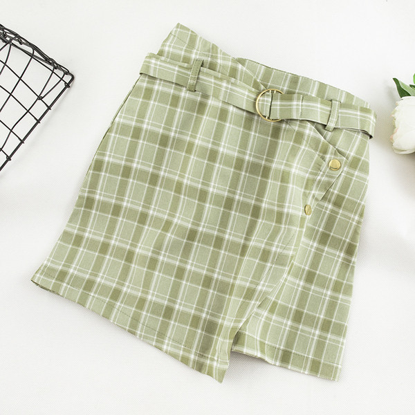 Карирана дамска пола-панталон с висока талия в няколко цвята 