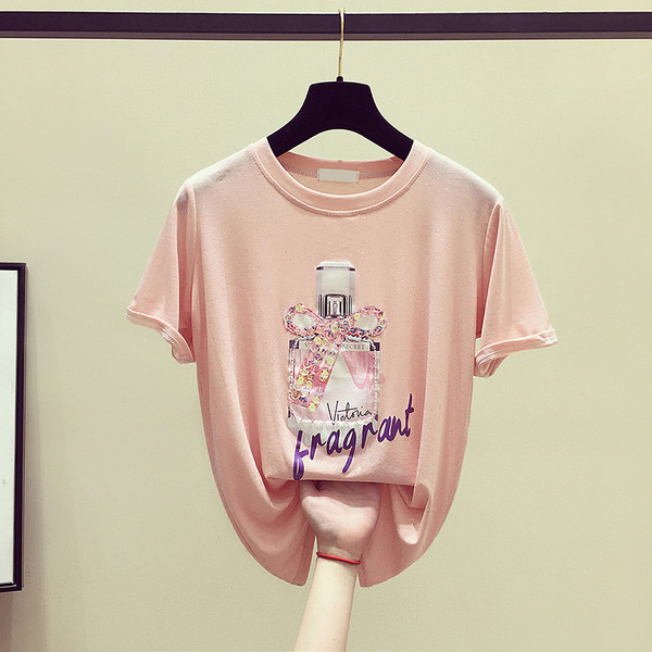 Μοντέρνο γυναικείο μπλουζάκι με ροζ και λευκό χρώμα