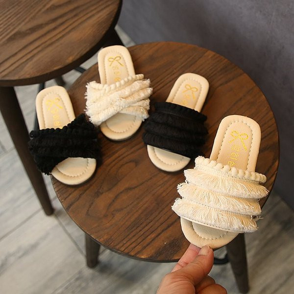 Papuci moderni pentru copii alb-negru pentru fete