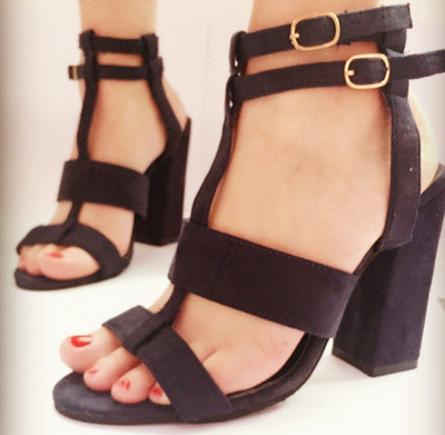 Stílusos női magas sarkú szandál három színben