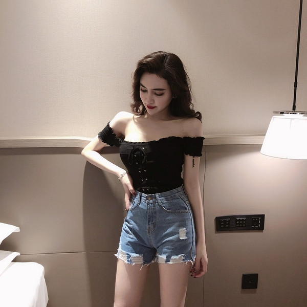 Γυναικεία μπλούζα με χαραγμένα μανίκια σε τρία χρώματα