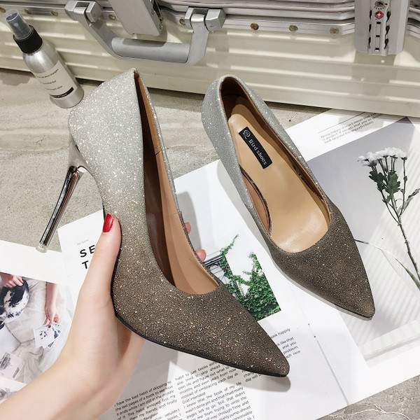 Pantofi eleganti de dama cu toc in doua culori