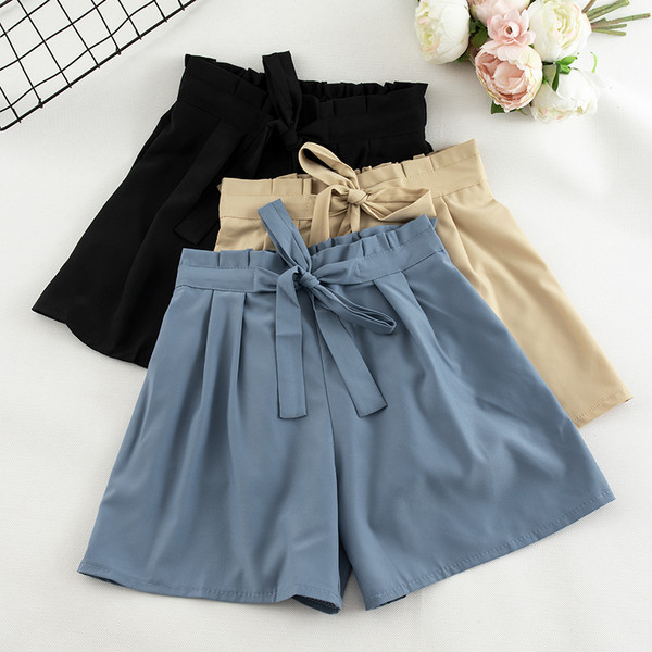 Дамски ежедневен къс панталон с висока талия в няколко цвята 