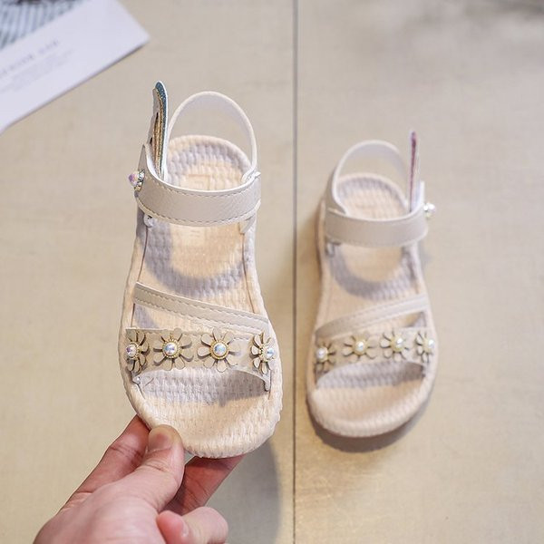 Sandale de dama moderne in alb si roz cu element 3D pentru fete