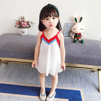 Modern gyerekruha fehér színben, V-nyakkal