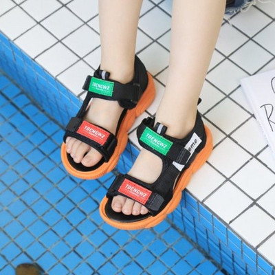 Alkalmi gyerekszandál lapos talppal, két színben fiúknak és lányoknak