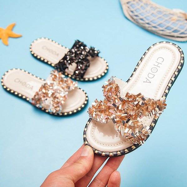 Papuci de copii actuali in trei culori cu pietre