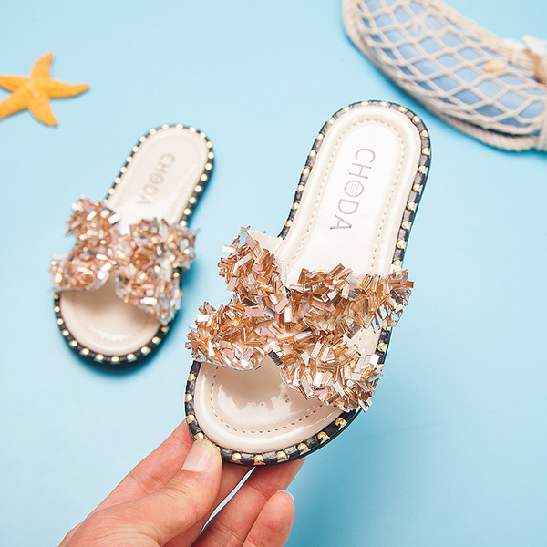 Papuci de copii actuali in trei culori cu pietre