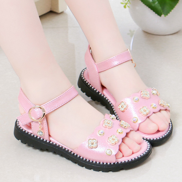 Modern gyerekszandál három színben gyöngyökkel és kövekkel