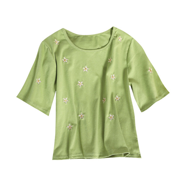 Γυναικεία μπλουζάκια με κεντήματα σε διάφορα χρώματα