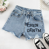 Дамски къси дънкови панталони с бродерия в  син цвят 