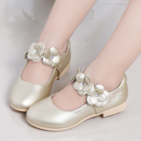 Pantofi copii pentru fete in trei culori cu element 3D