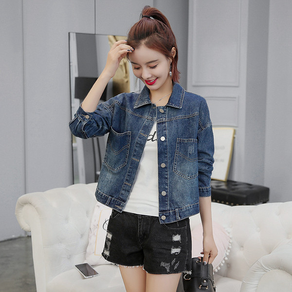 Modern női kabát kék rátéttel