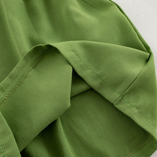 Κομψή γυναικεία σαλοπέτα σε μαύρο και πράσινο χρώμα