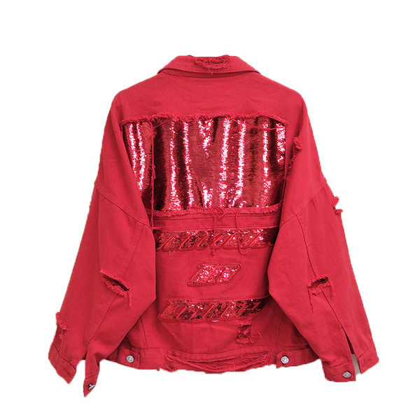 Модерно дамско дънково яке с пайети и разкъсани мотиви в черен и червен цвят 