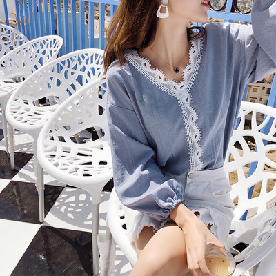 Cămașă de damă cu guler din dantelă și mâneci lungi