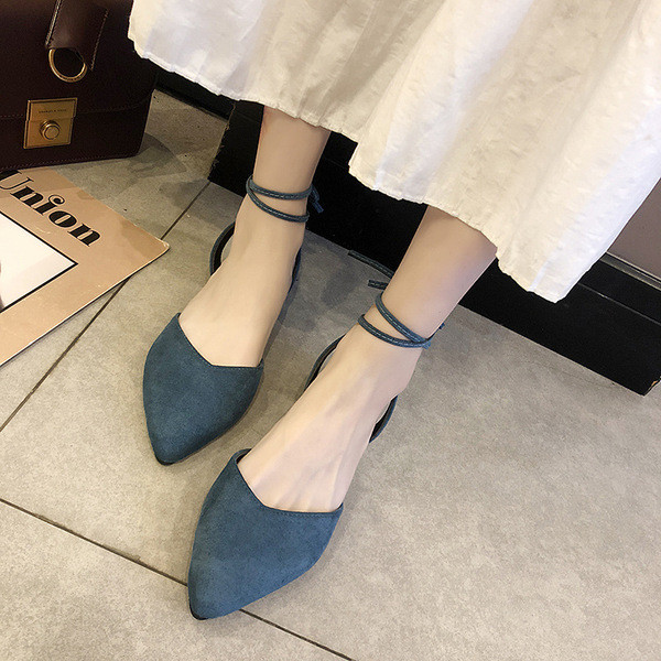 Pantofi de dama eleganti model ascutit cu sireturi in negru si albastru