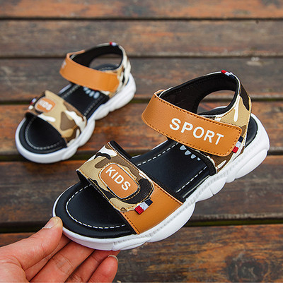 Modern gyerekszandál négy színben - fiúknak