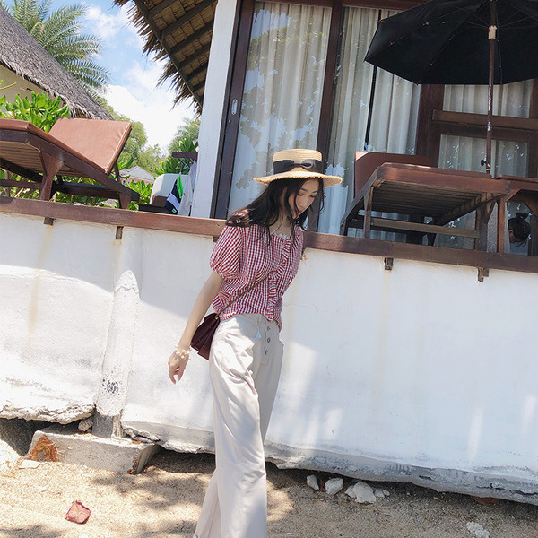 Cămașă de damă în carouri cu guler din dantelă cu mâneci scurte