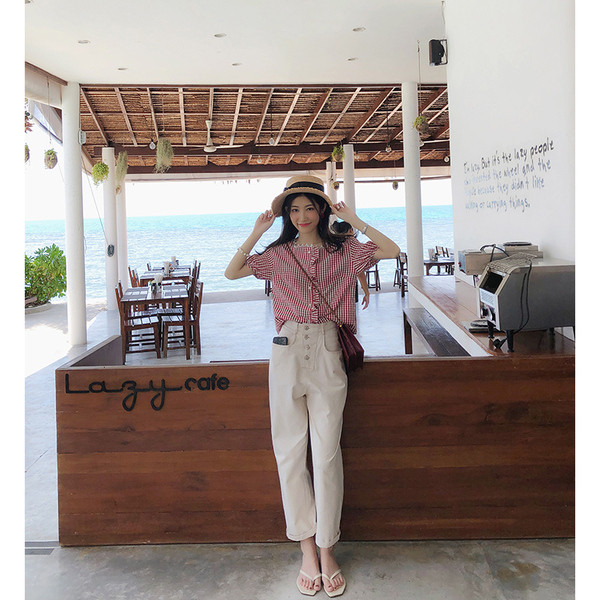 Cămașă de damă în carouri cu guler din dantelă cu mâneci scurte