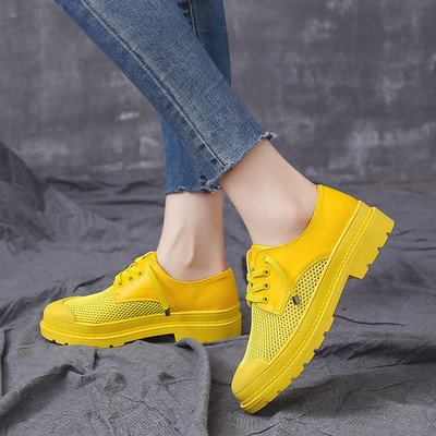 Нов модел ежедневни дамски обувки в жълт, бял и черен цвят