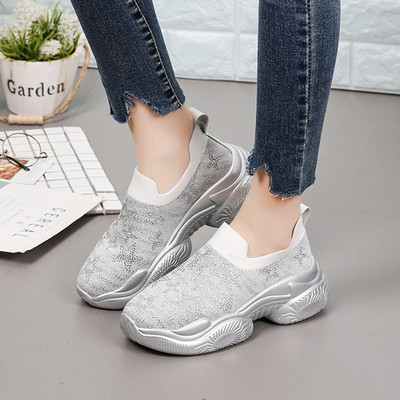 Αθλητικά γυναικεία παπούτσια σε δύο χρώματα