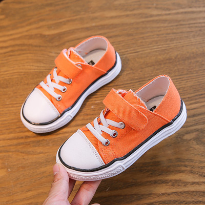 Gyermek tornacipő négy színben - lányoknak és fiúknak