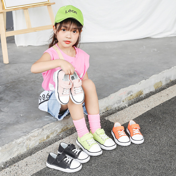 Gyermek tornacipő négy színben - lányoknak és fiúknak