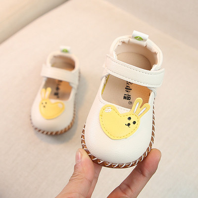 Fehér és rózsaszín babacipő lányoknak