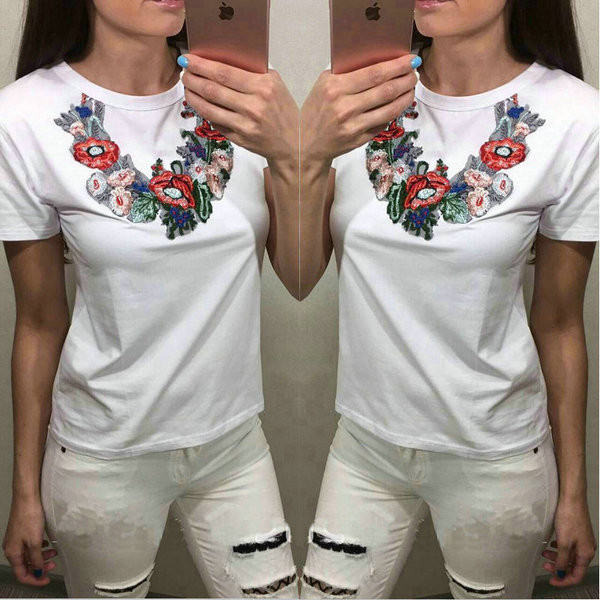 Tricou elegant de damă cu broderie în alb și negru