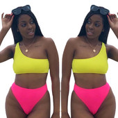 Modern női kétrészes öltöny két színben