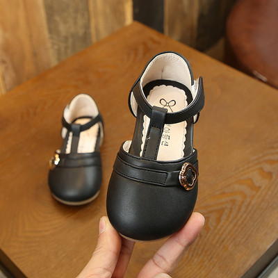 Jelenlegi gyerekszandál lányoknak - három színben