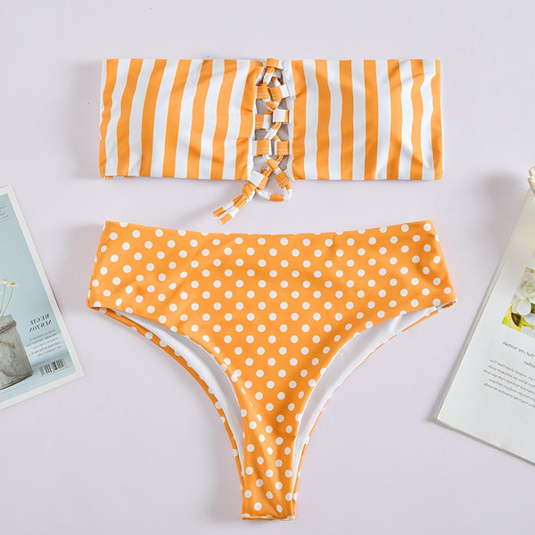 Csíkos fürdőruha két részből narancssárga színben - három modell