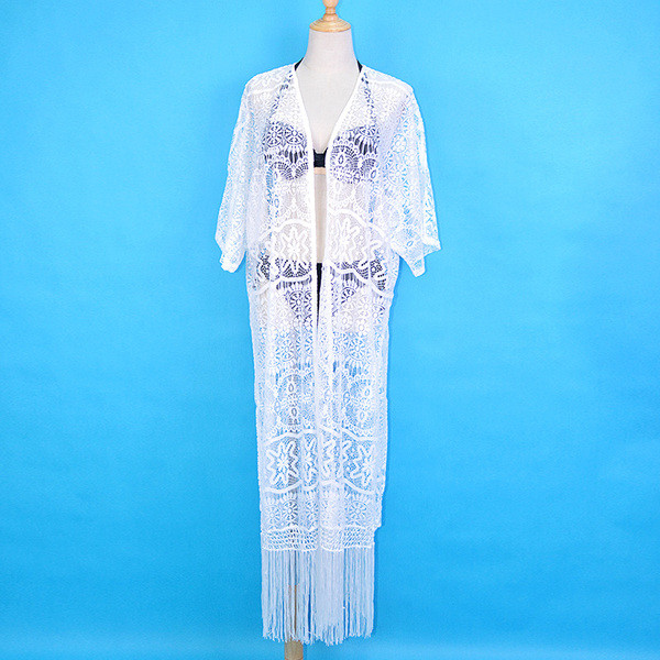 Női csipke pareo rojtokkal, fehér színben