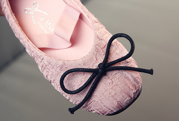 Pantofi copii moderni pentru fete in trei culori cu panglica