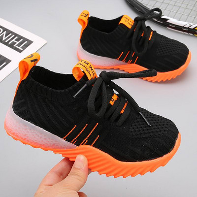 Tenisi copii in trei culori pentru baieti si fete