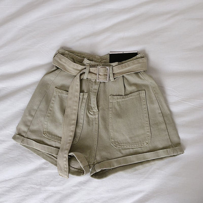 Дамски къси панталони с висока талия  и колан в няколко цвята