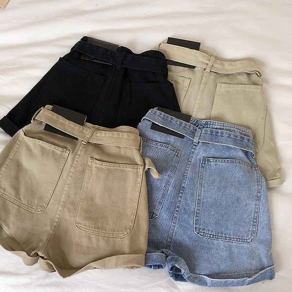 Дамски къси панталони с висока талия  и колан в няколко цвята 