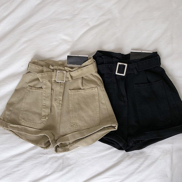 Дамски къси панталони с висока талия  и колан в няколко цвята 