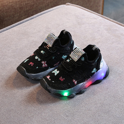 Tenisi actuali pentru copii pentru fete - trei culori