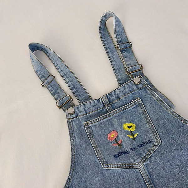 Rochie moderna de dama din denim cu broderie