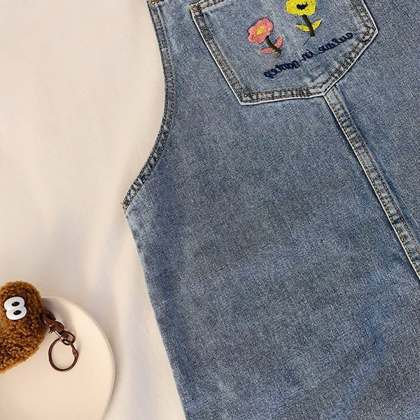 Rochie moderna de dama din denim cu broderie