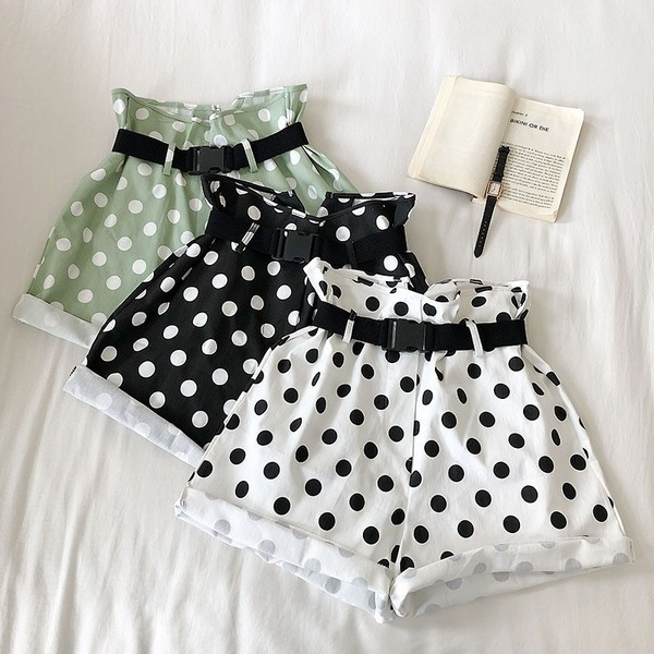 НОВО Модерни дамски къси панталони с висока талия в три цвята 