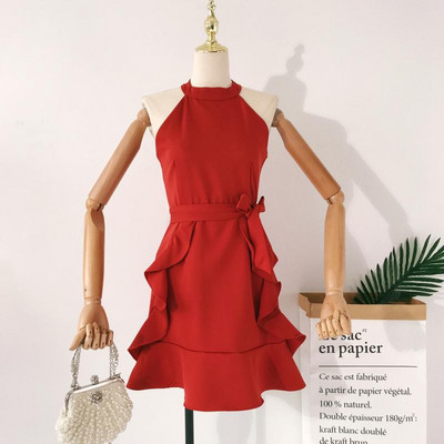 Elegáns női ruha övvel több színben